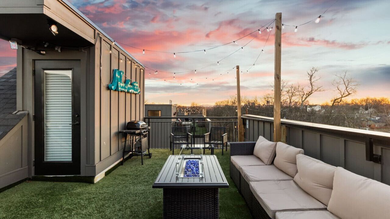 Photo of Livingroom in Cleveland Park