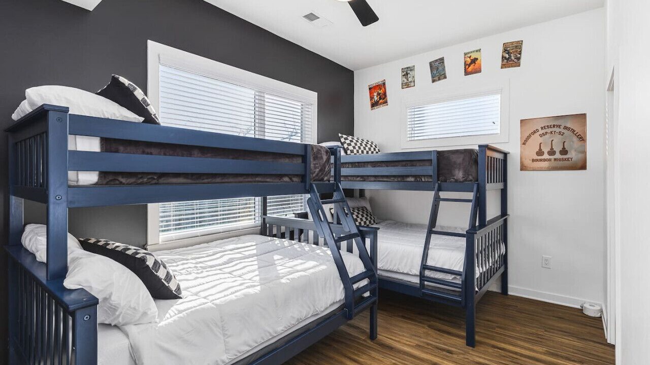 Photo of Bedroom in Cleveland Park