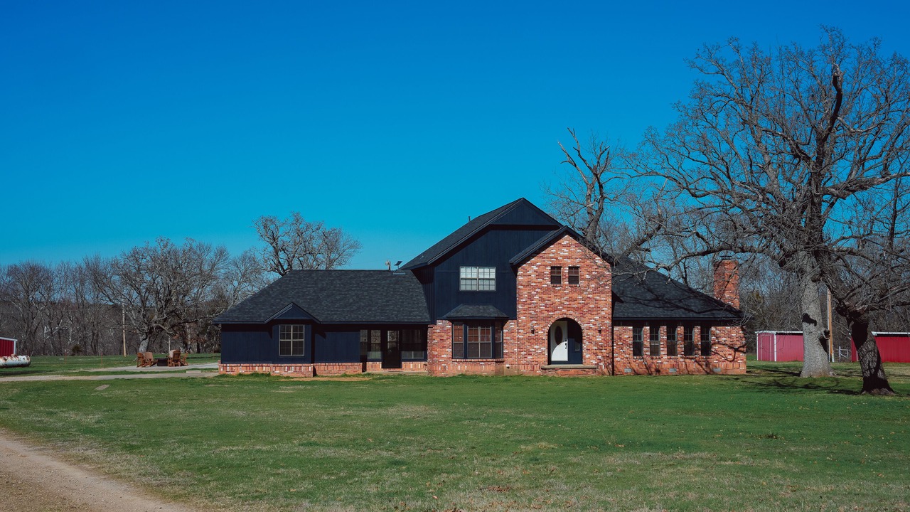 Photo of Outdoor in Daisy