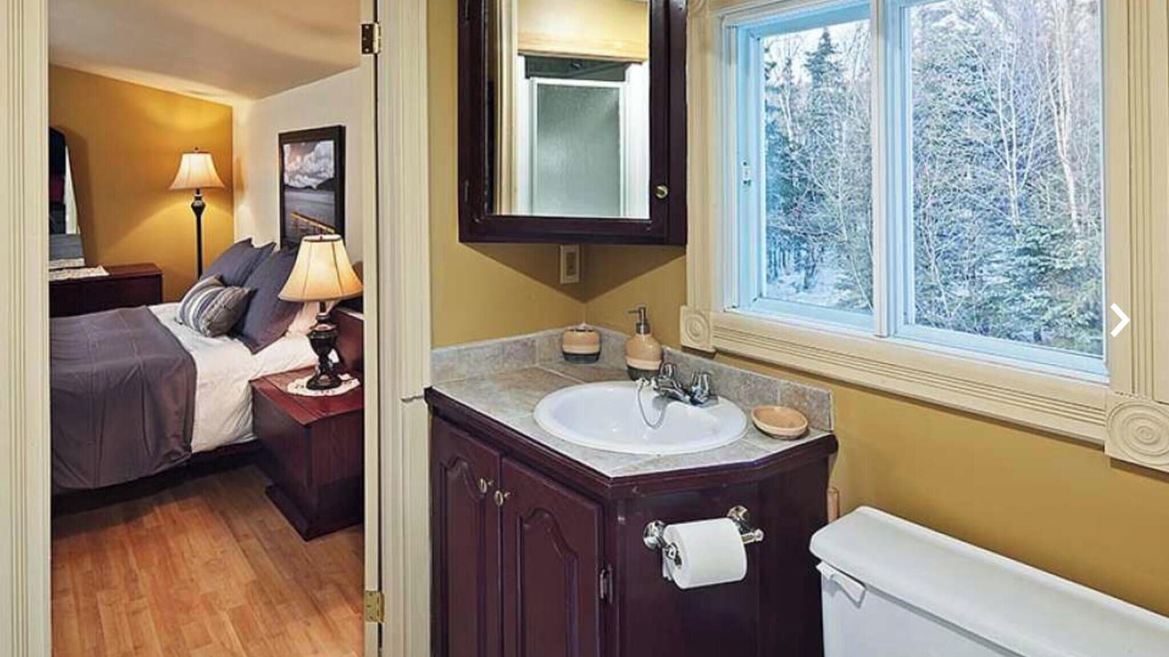 Photo of Bathroom in Baie-St-Paul