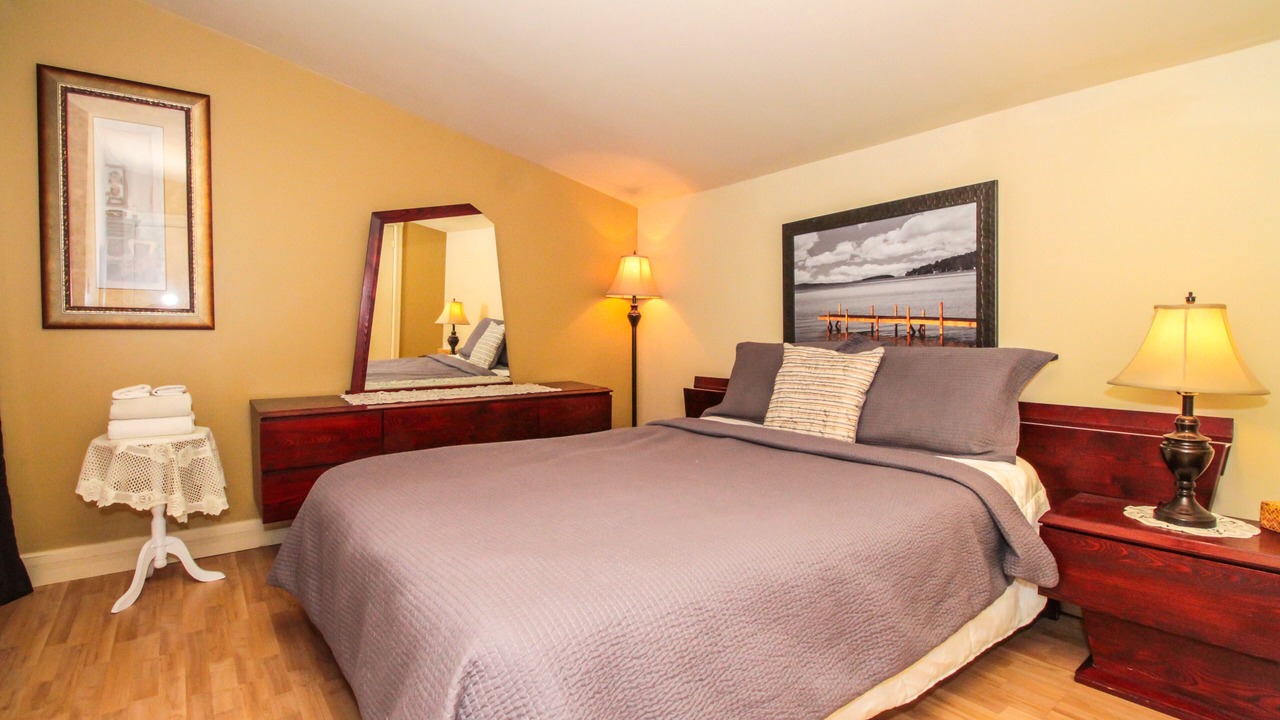 Photo of Bedroom in Baie-St-Paul