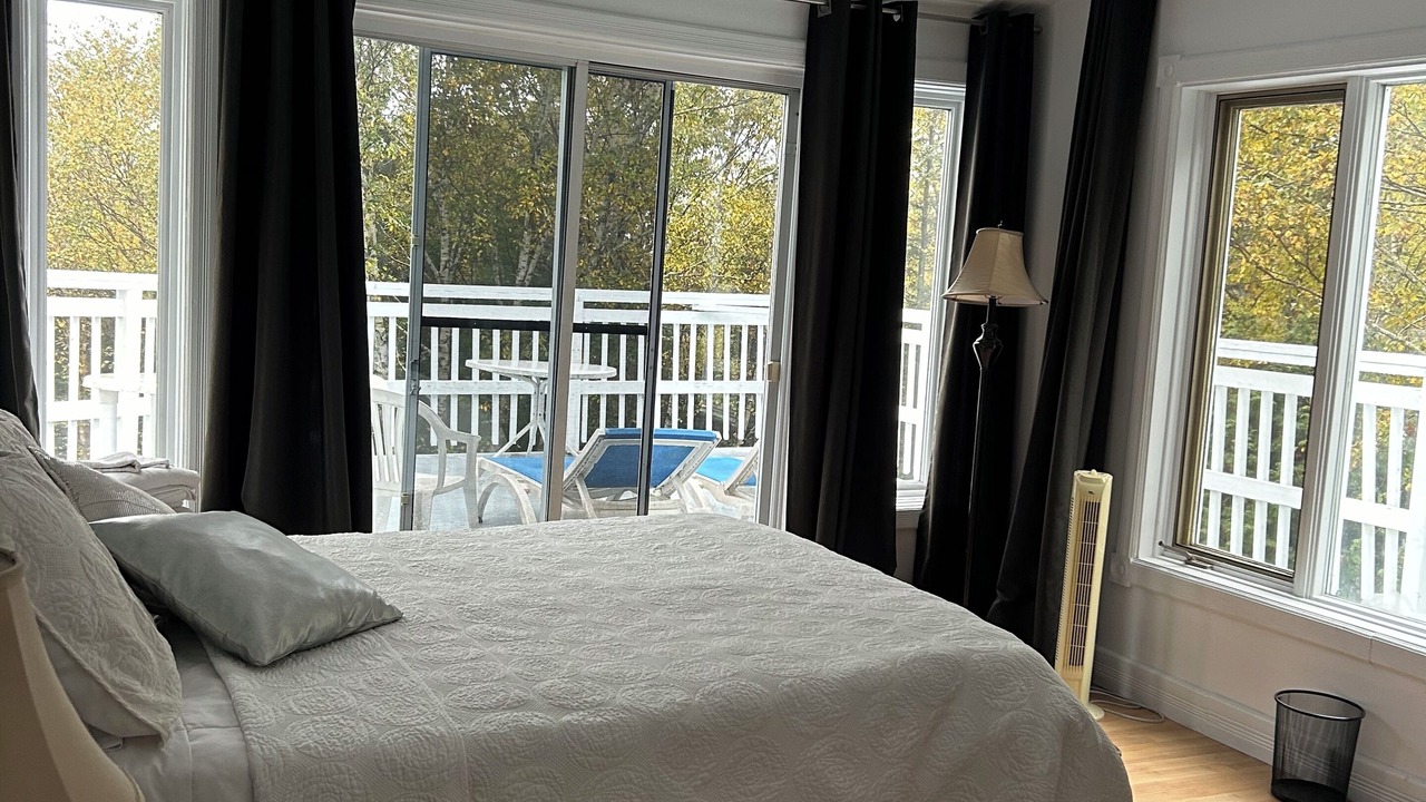 Photo of Bedroom in Baie-St-Paul