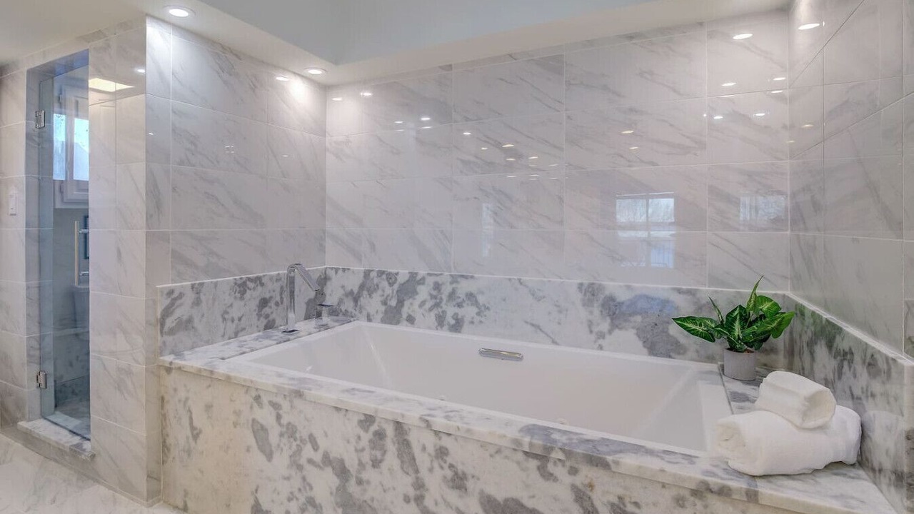 Photo of Bathroom in Rowlett