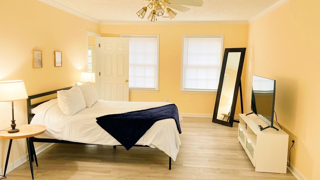 Photo of Bedroom in Gloucester Point