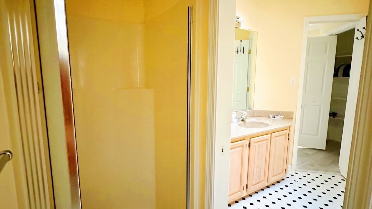 Photo of Bathroom in Gloucester Point