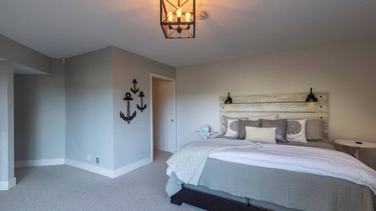 Photo of Others in Newport