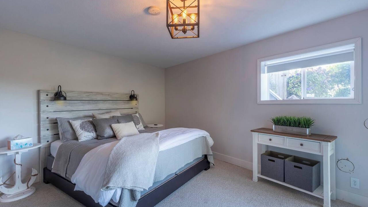 Photo of Others in Newport