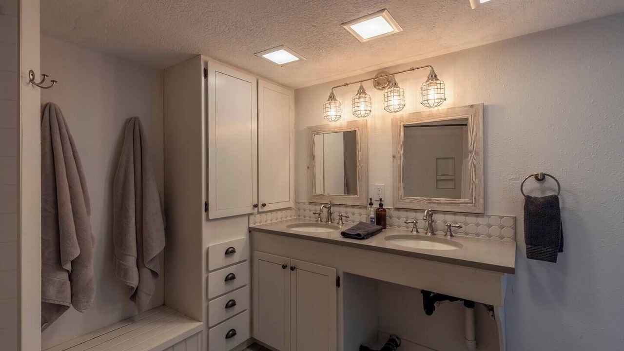 Photo of Others in Newport