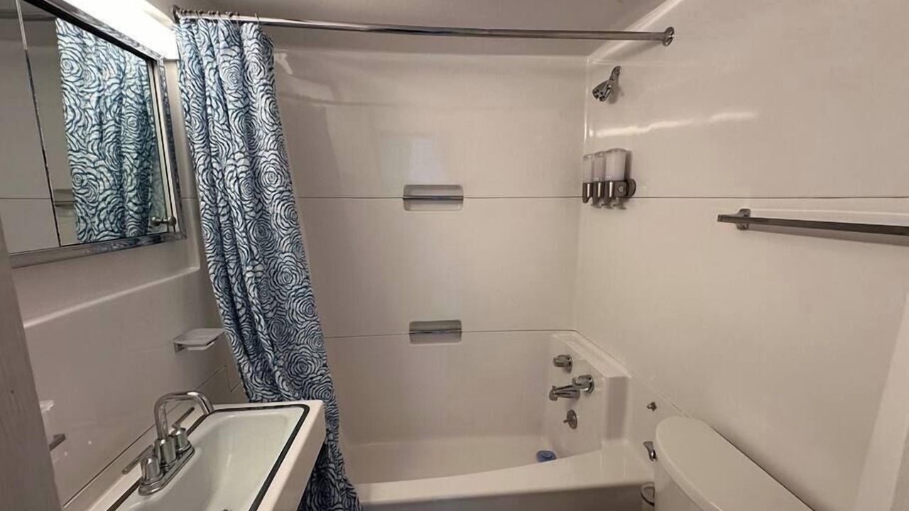Photo of Bathroom in Cheat Lake
