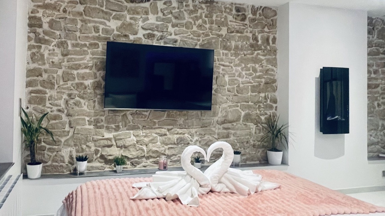 Photo of Bedroom in Saint-Alban-de-Roche