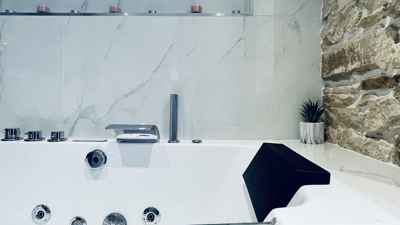 Photo of Bathroom in Saint-Alban-de-Roche