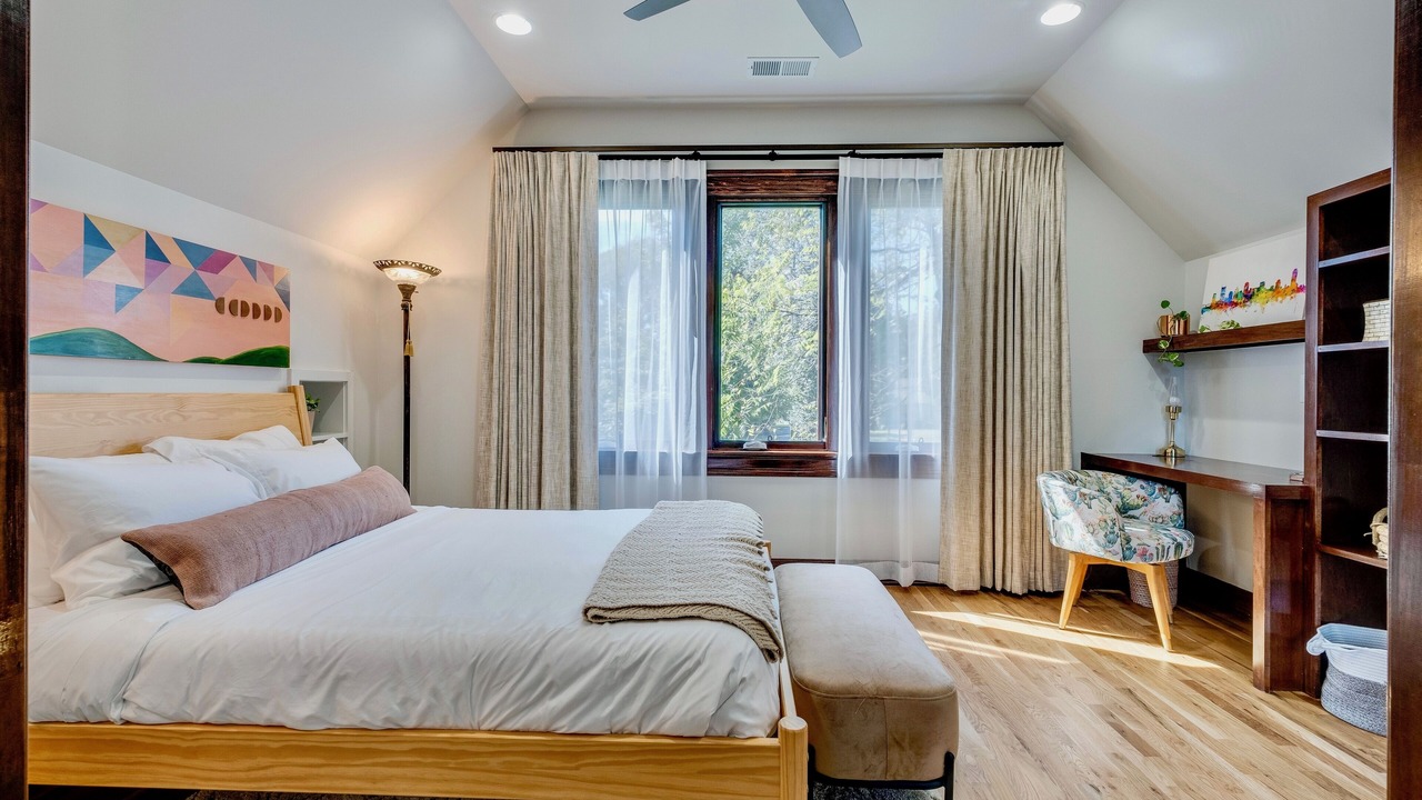 Photo of Bedroom in Eastwood