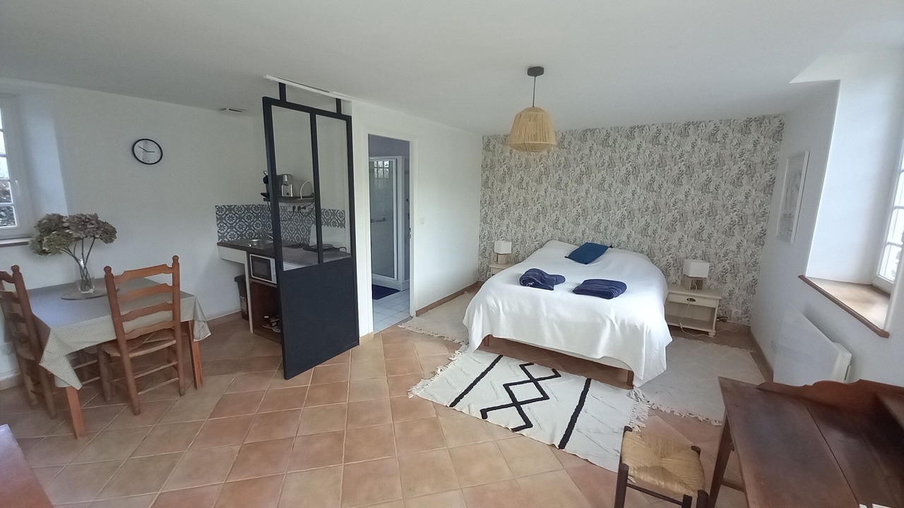 Photo of Bedroom in Le Tronquay