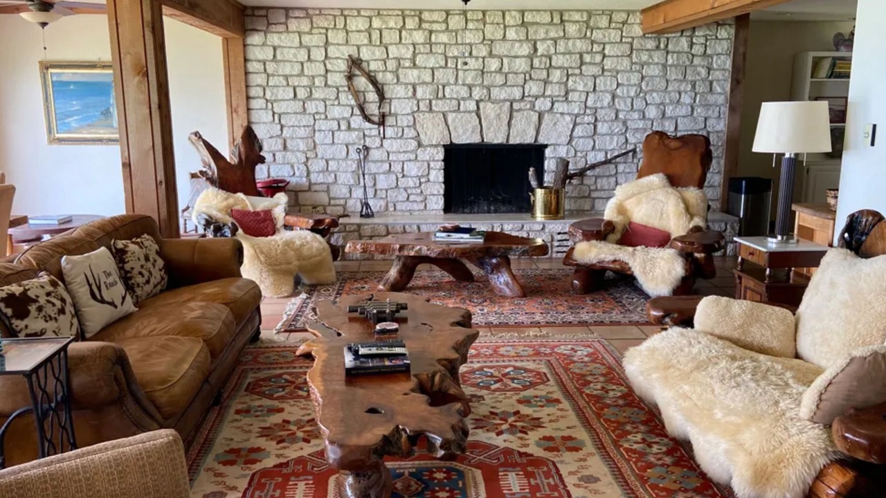 Photo of Livingroom in Buchanan Dam