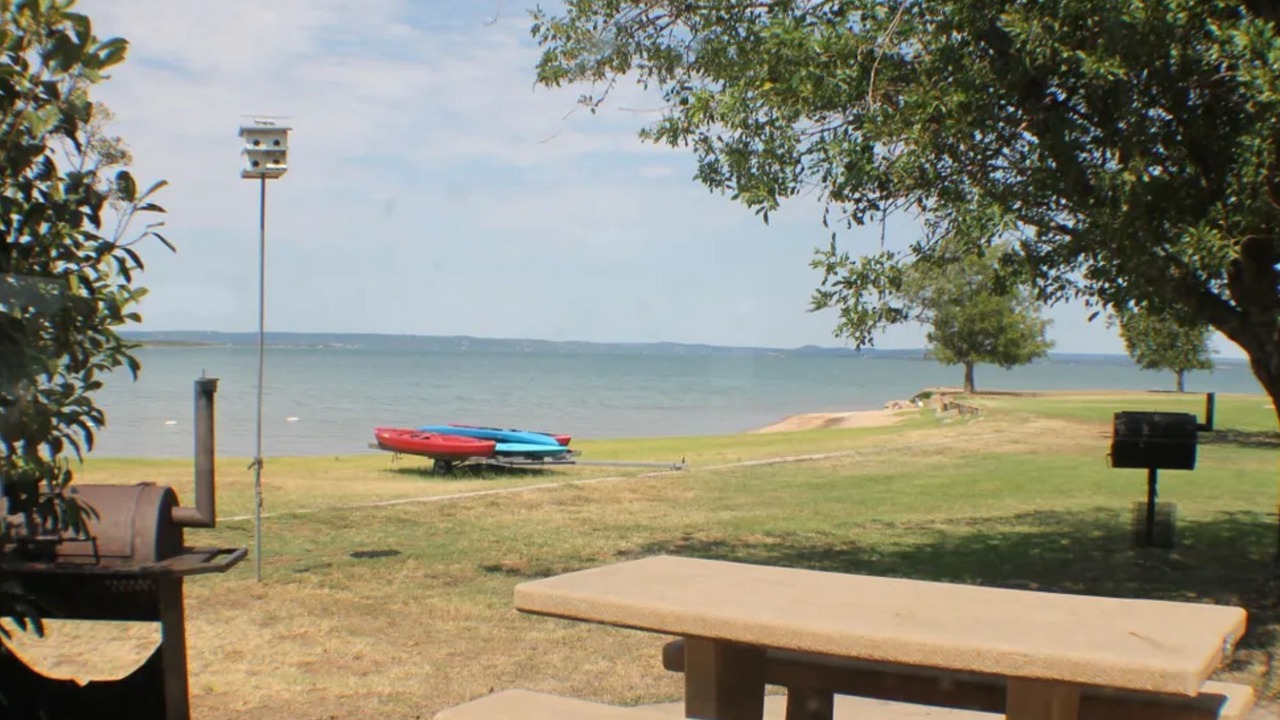 Photo of Outdoor in Buchanan Dam