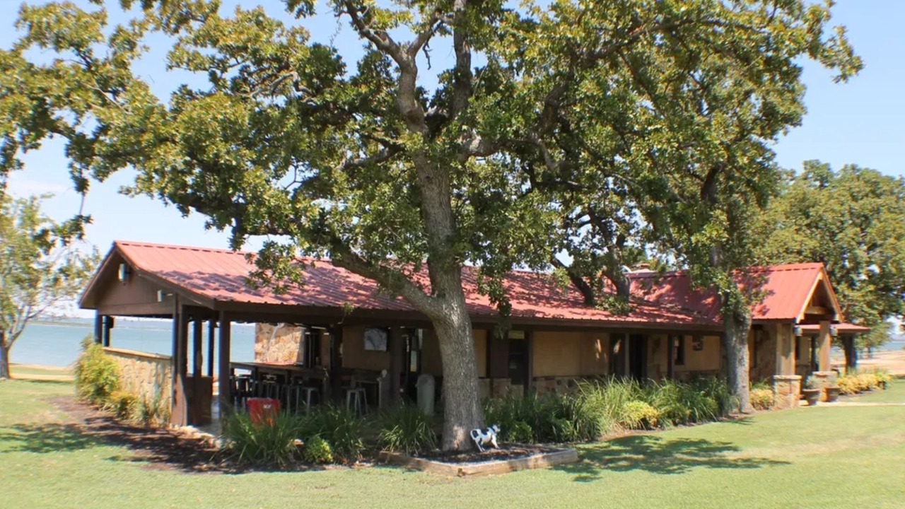 Photo of Outdoor in Buchanan Dam