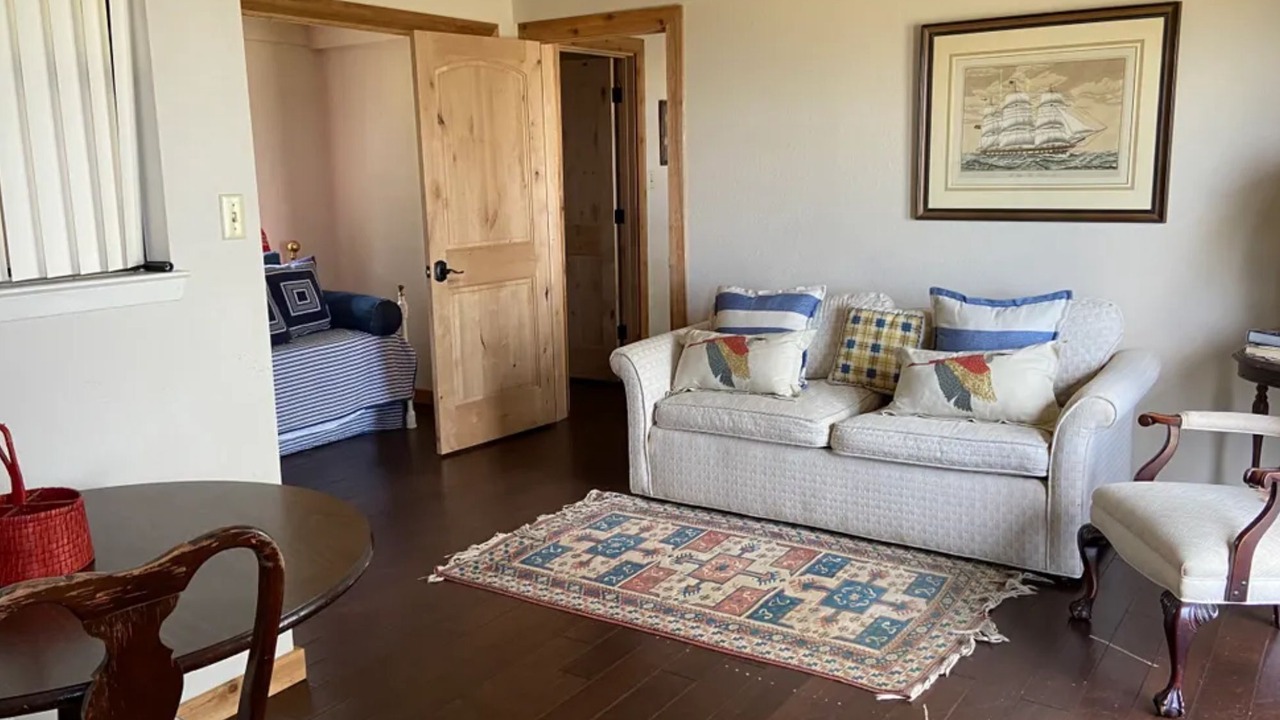 Photo of Livingroom in Buchanan Dam