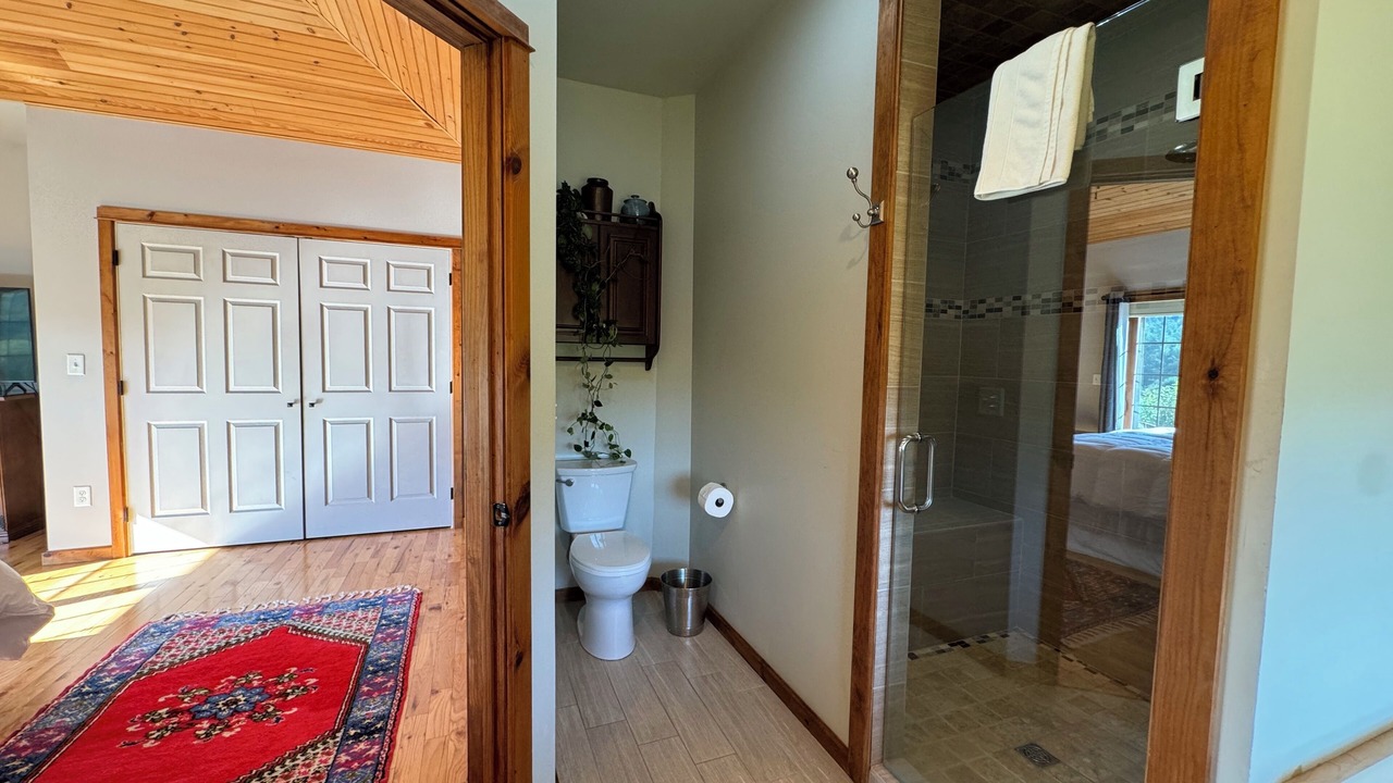 Photo of Bathroom in North Pole