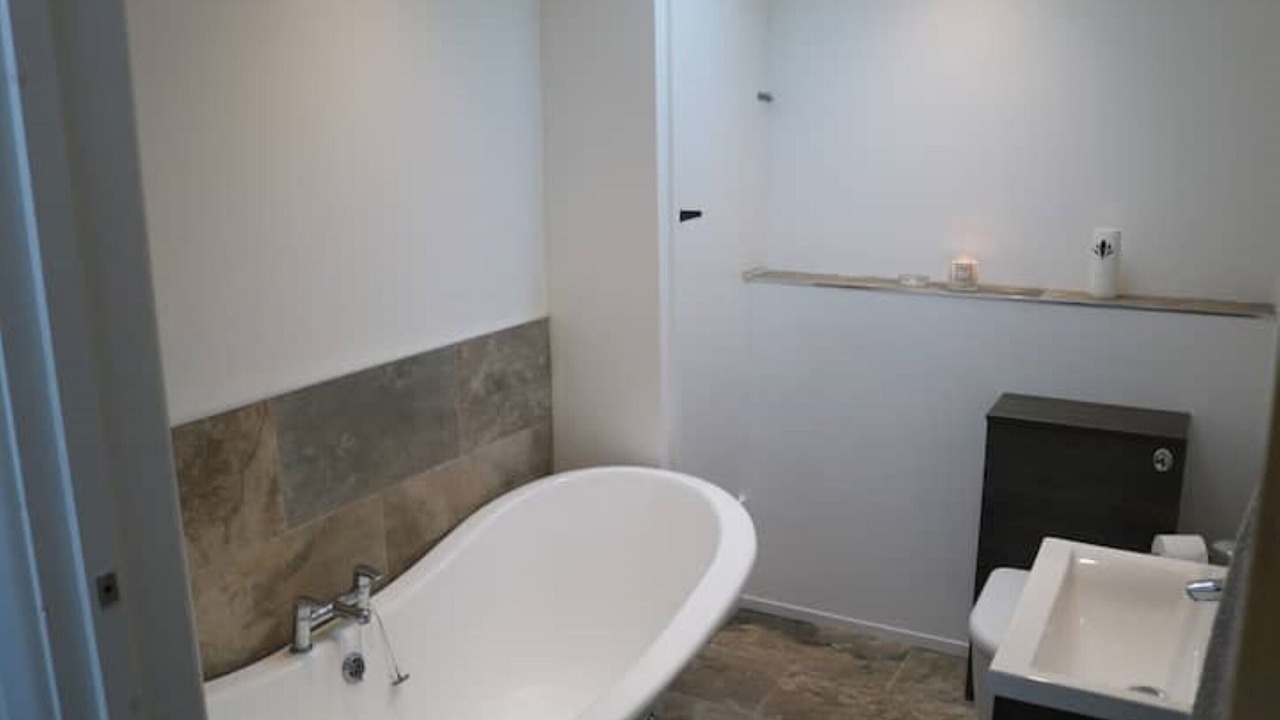 Photo of Bathroom in Olveston