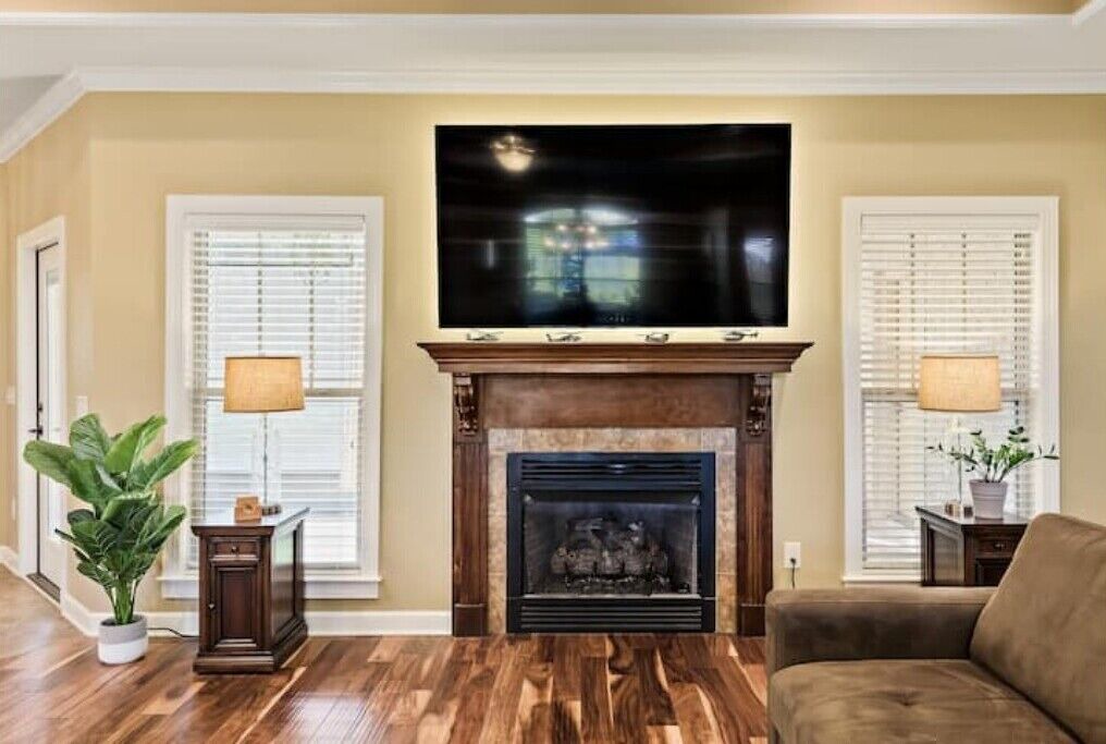 Photo of Livingroom in Enterprise