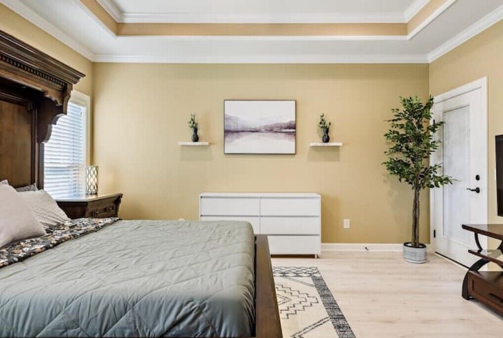 Photo of Bedroom in Enterprise