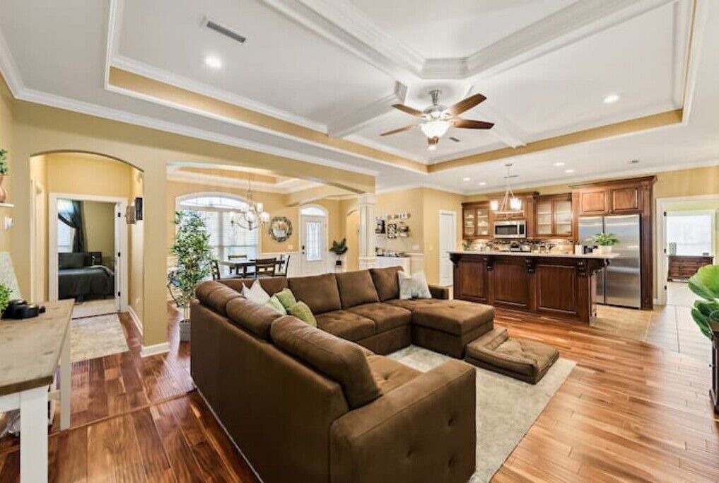 Photo of Livingroom in Enterprise