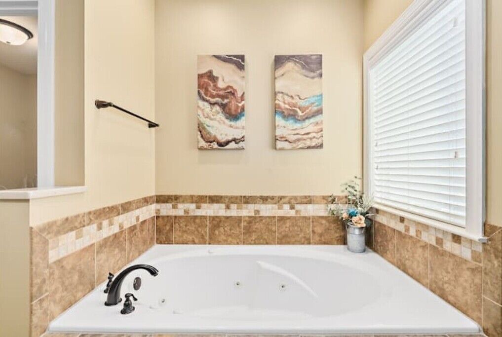 Photo of Bathroom in Enterprise