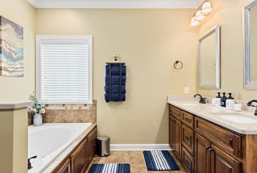 Photo of Bathroom in Enterprise