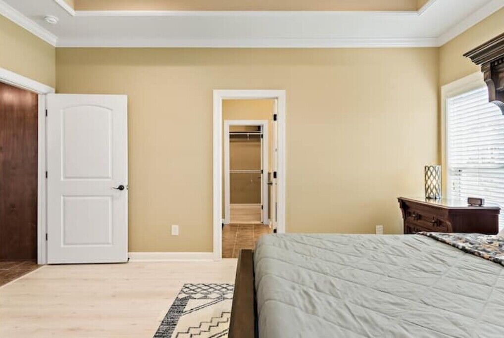 Photo of Bedroom in Enterprise