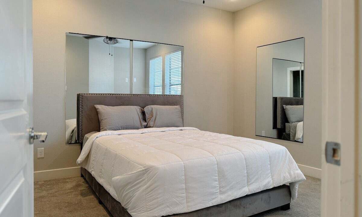 Photo of Bedroom in Greater East End