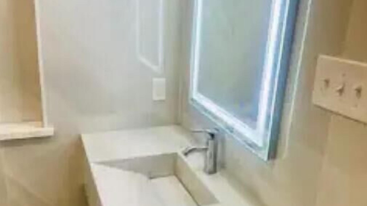 Photo of Bathroom in Central Arlington