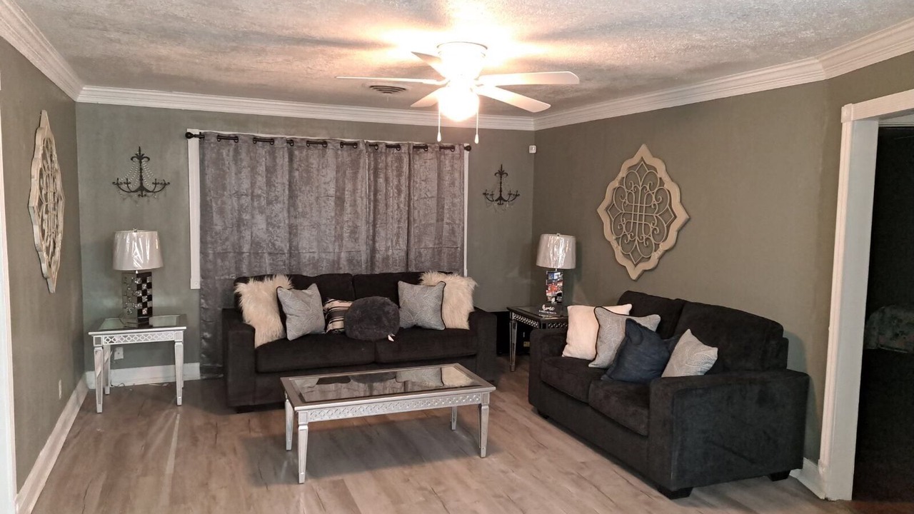 Photo of Livingroom in Blytheville