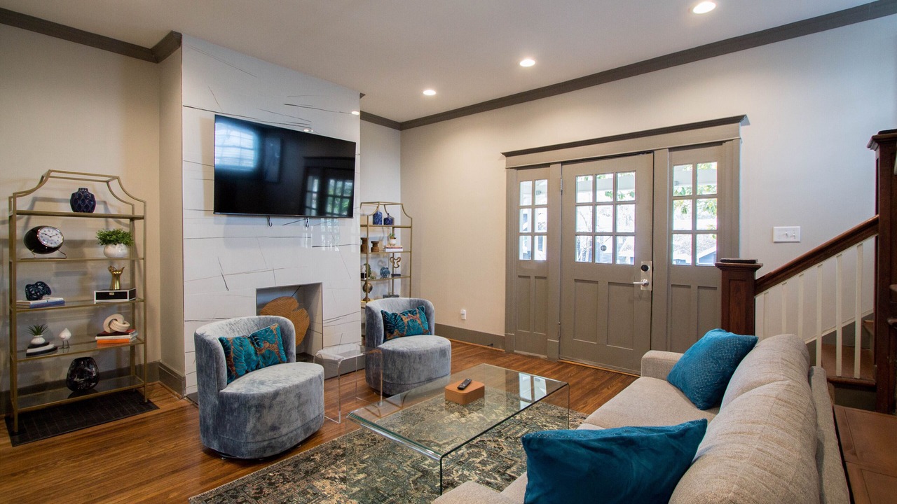 Photo of Livingroom in Five Points South