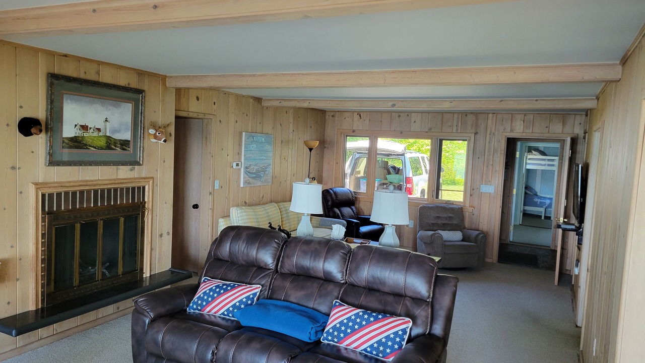 Photo of Livingroom in Bellaire