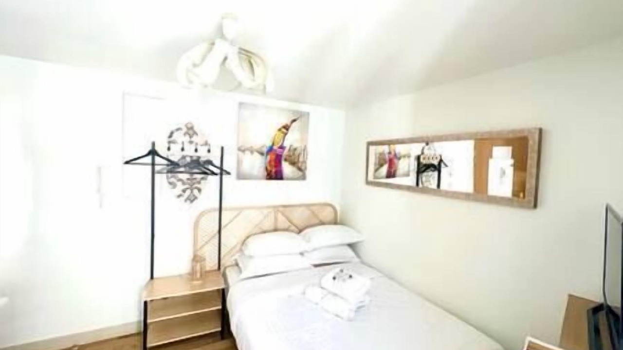 Photo of Bedroom in Gaillon