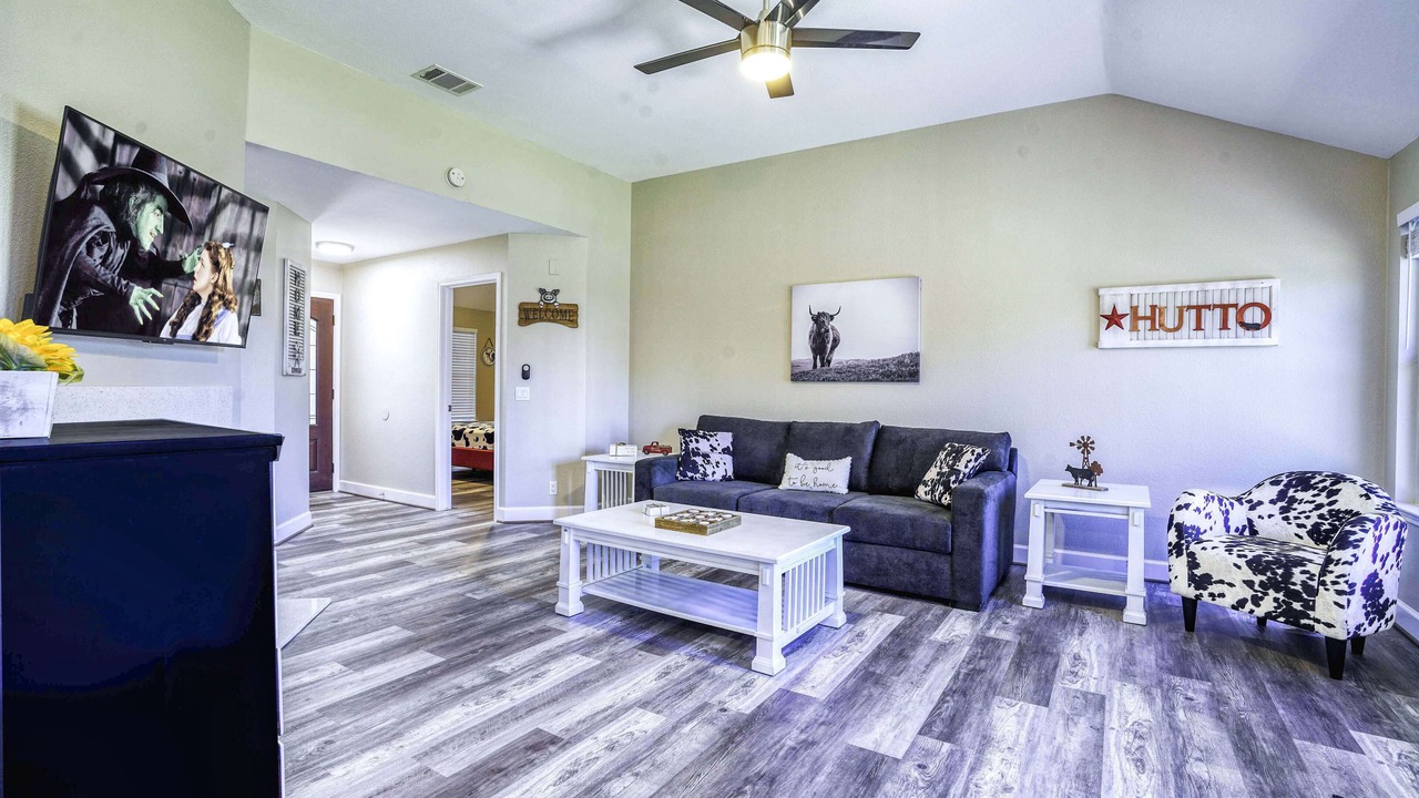 Photo of Livingroom in Hutto