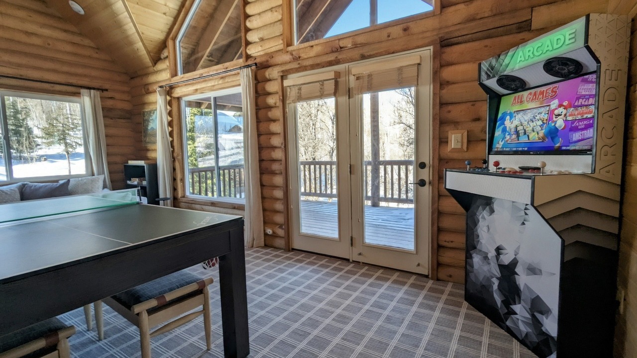 Photo of Bedroom in Tollgate Canyon