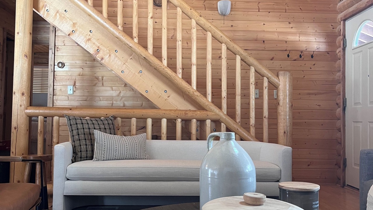 Photo of Livingroom in Tollgate Canyon