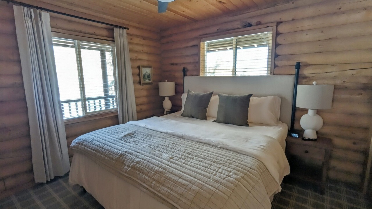 Photo of Bedroom in Tollgate Canyon