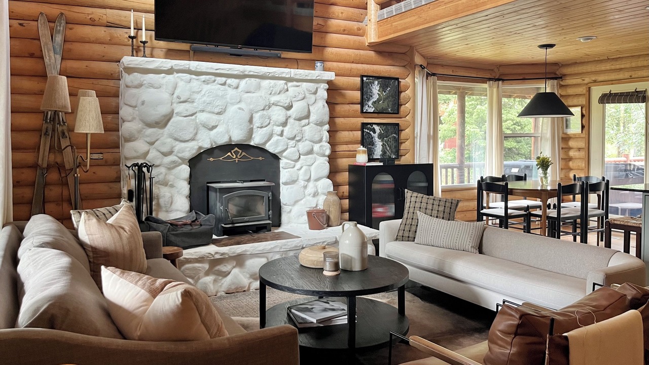 Photo of Livingroom in Tollgate Canyon