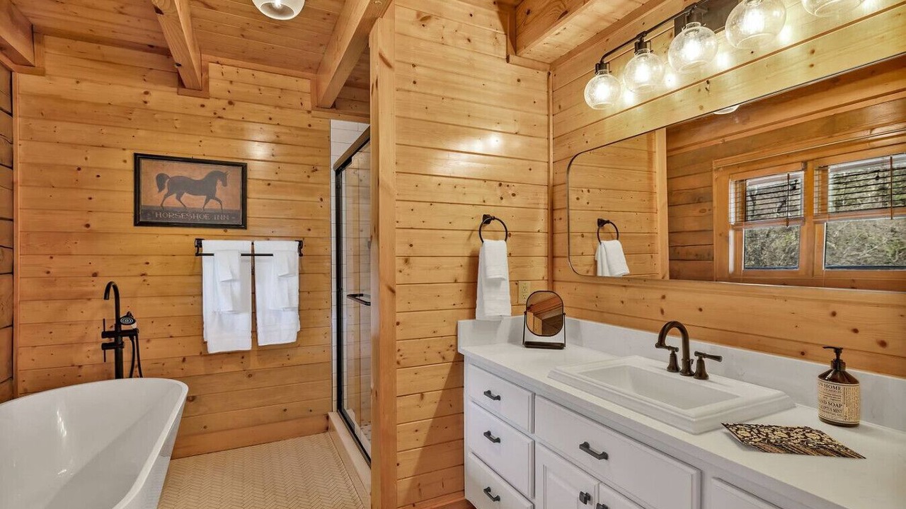 Photo of Bathroom in Marrowbone