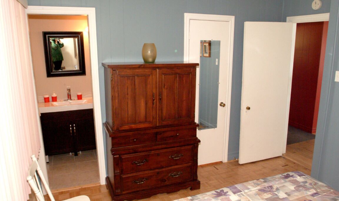 Photo of Bedroom in St-Francois-de-l'Ile-d'Orleans