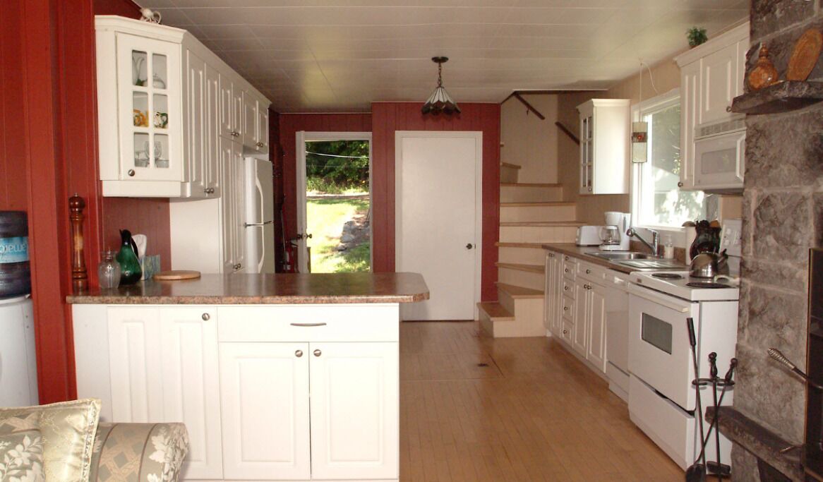 Photo of Kitchen in St-Francois-de-l'Ile-d'Orleans