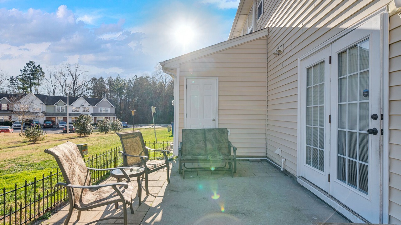 Photo of Patio Balcony in Northeast Raleigh