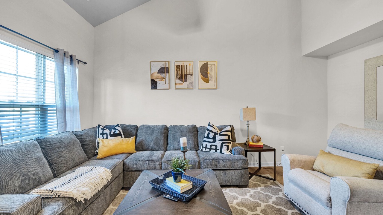Photo of Livingroom in Northeast Raleigh