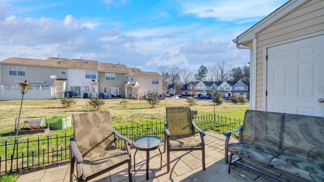 Photo of Patio Balcony in Northeast Raleigh