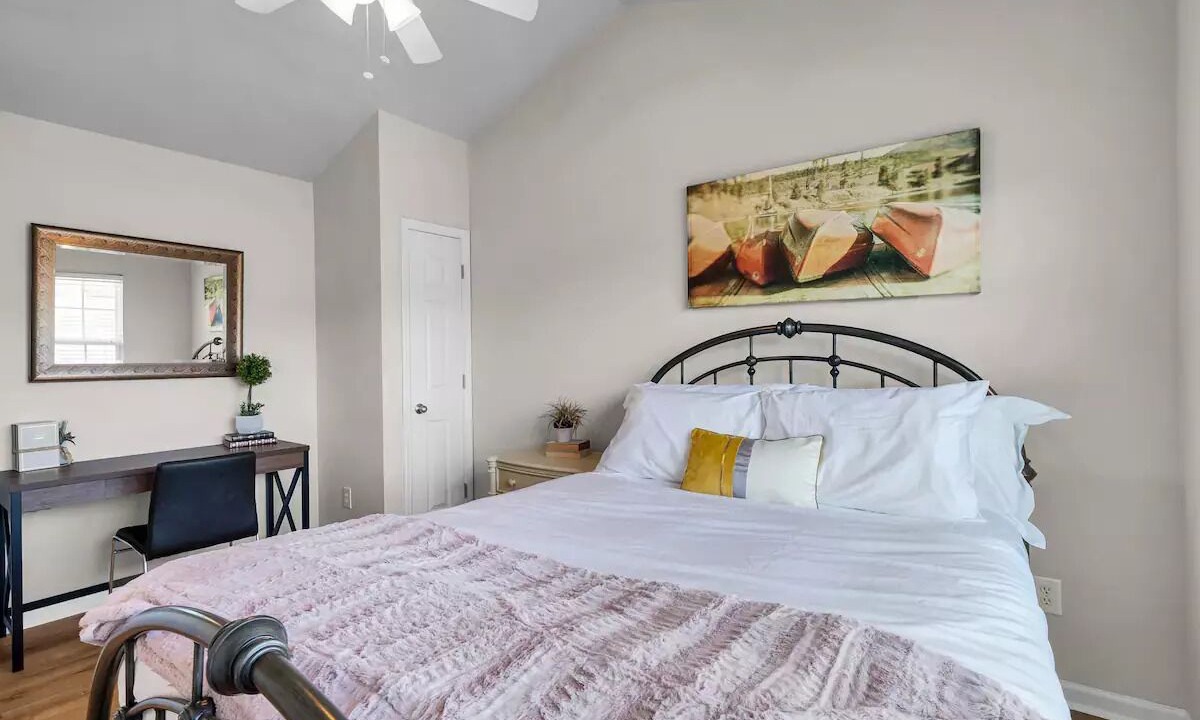Photo of Bedroom in Northeast Raleigh