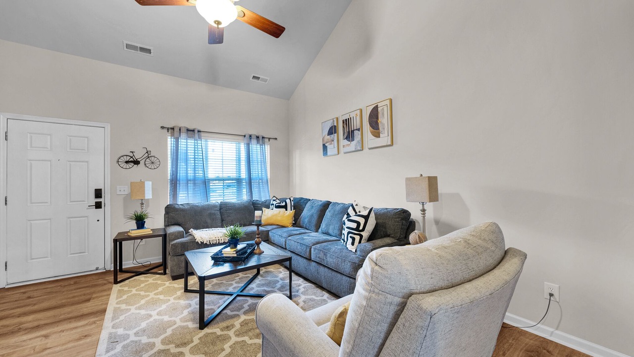 Photo of Livingroom in Northeast Raleigh