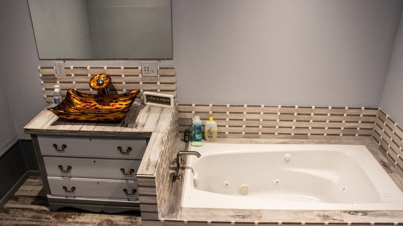 Photo of Bathroom in Avinger