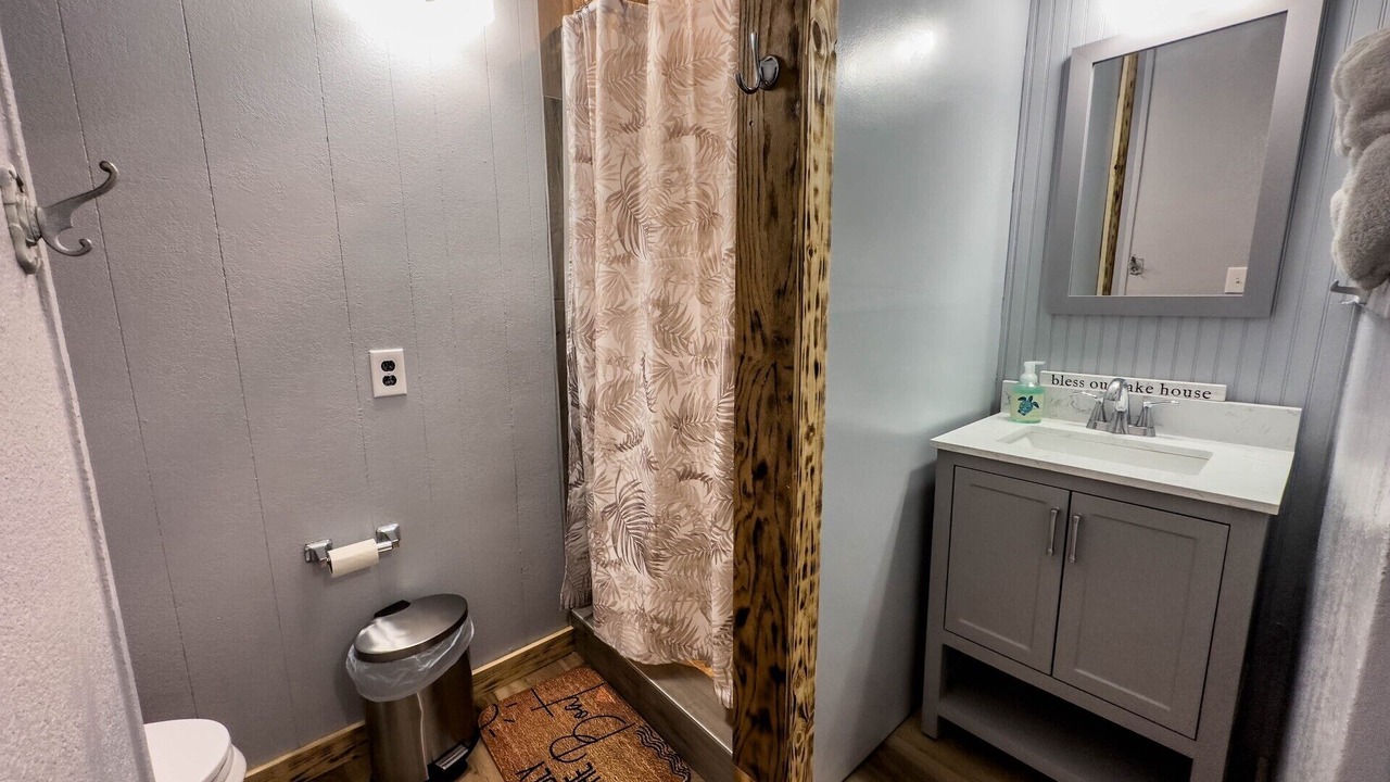 Photo of Bathroom in Avinger
